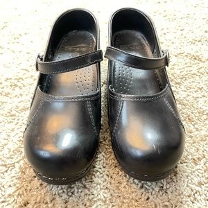 Dansko Marcelle Clog EU 37 (US 6.5-7)